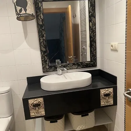 La Casa De Blanca * Candas