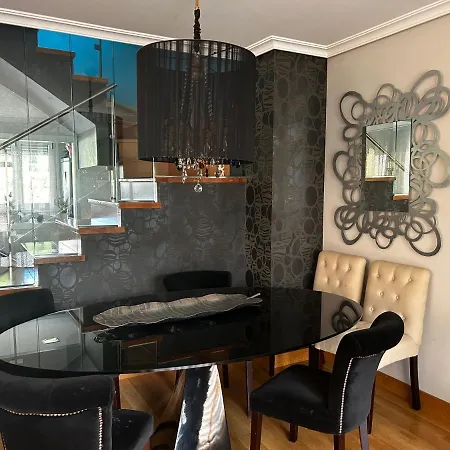 La Casa De Blanca Candás